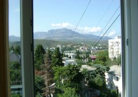 продам однокомнатную квартиру в Алуште - Крым Недвижимость  в Алуште цены продам  квартиру 